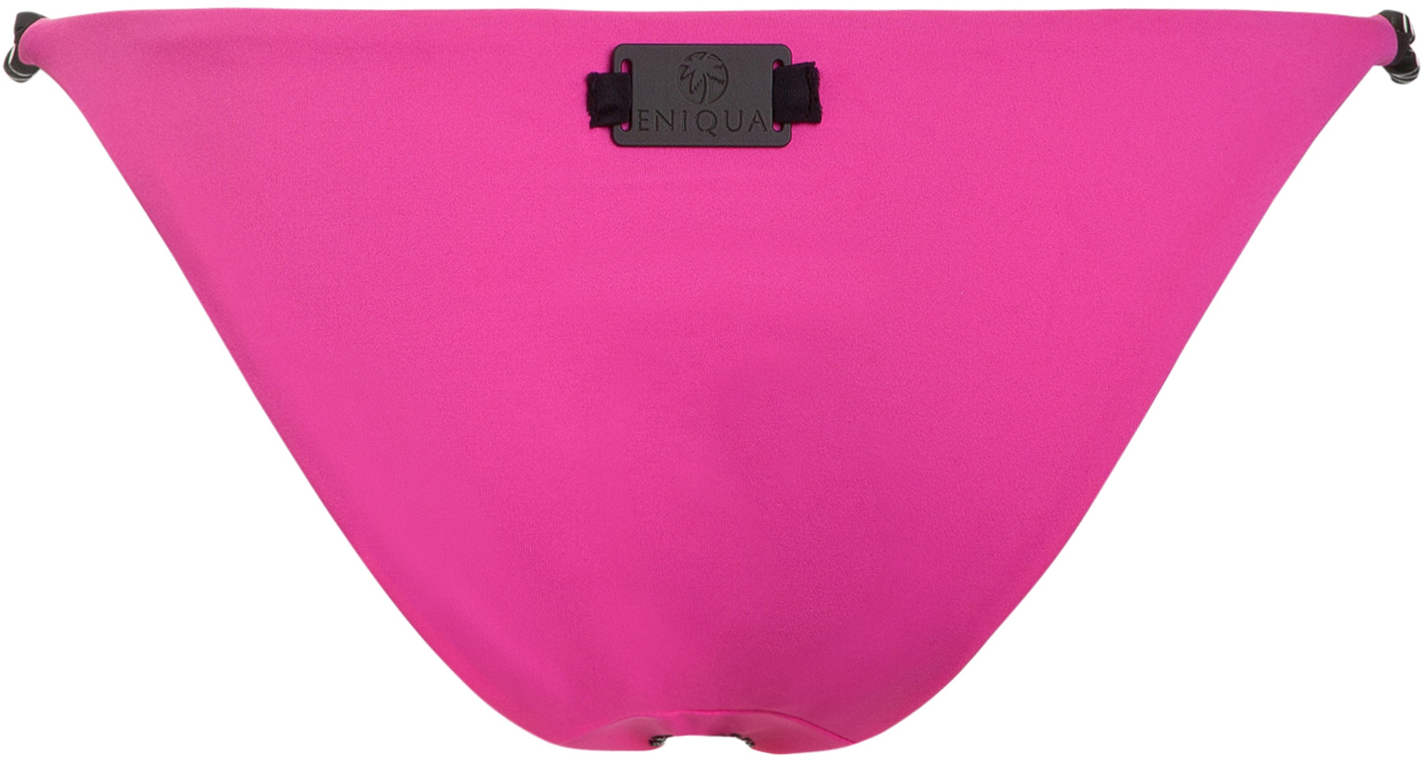 Eniqua - Goth Glam Triangle