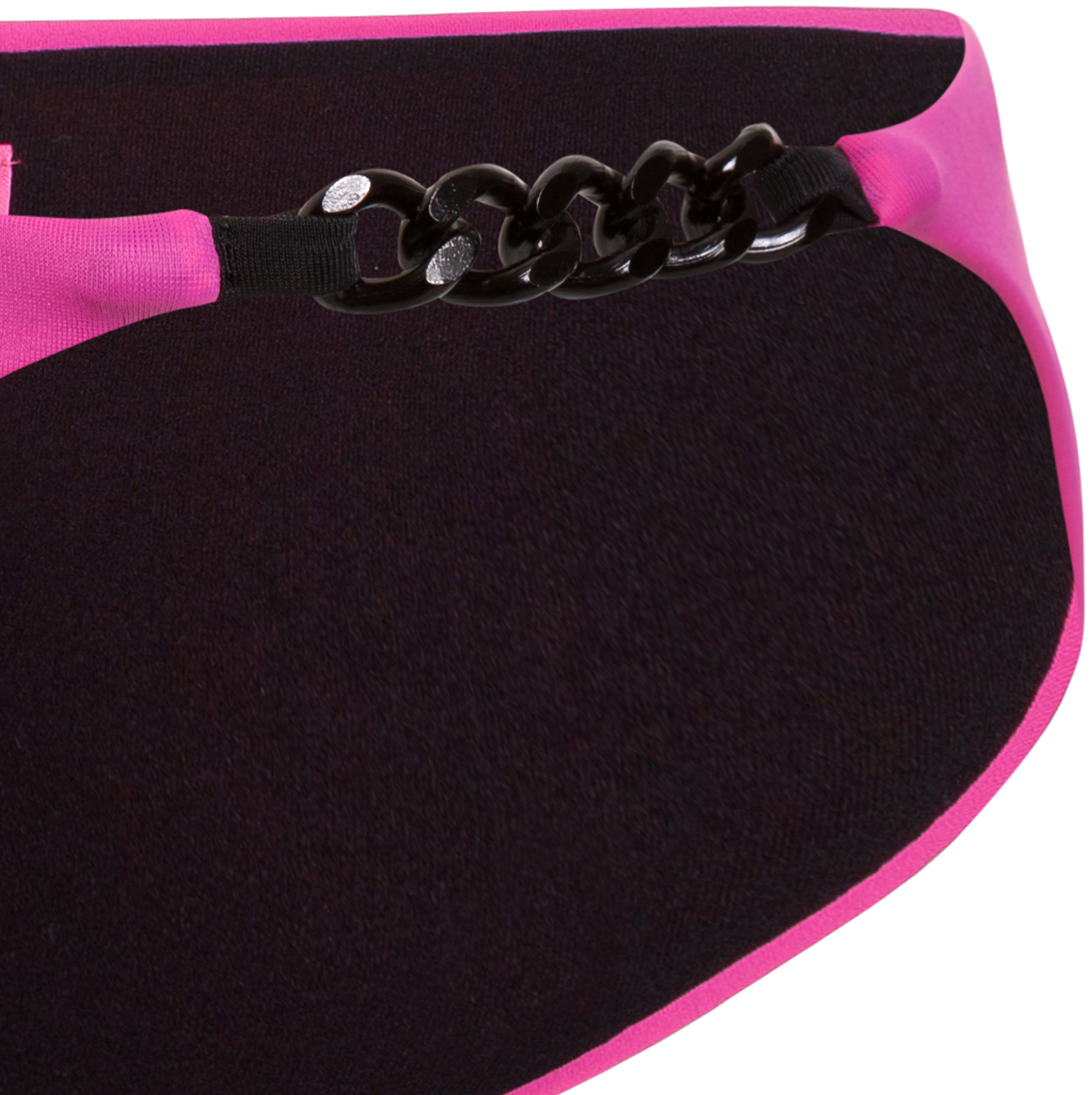 Eniqua - Goth Glam Triangle