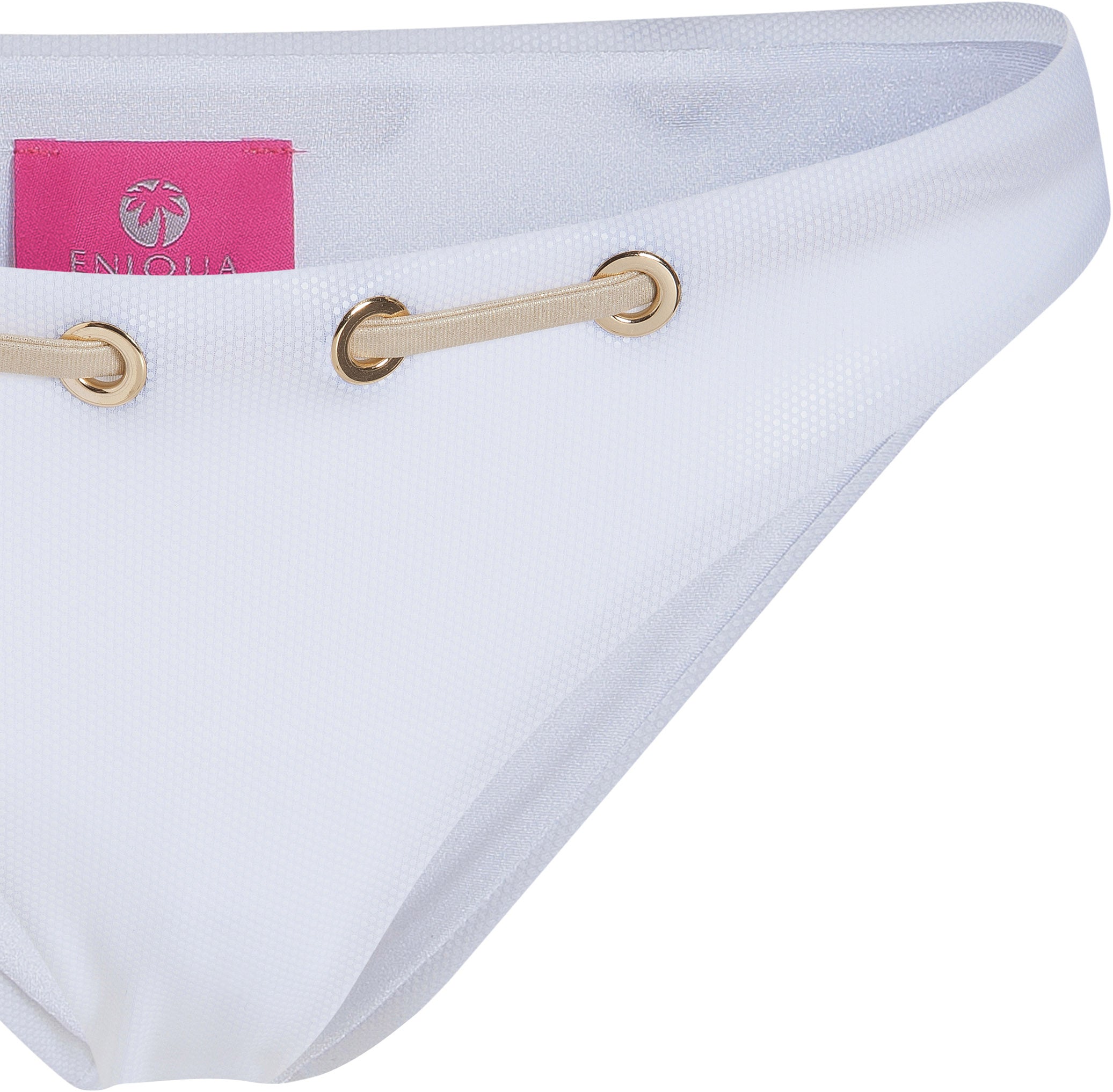 Eniqua - Tropez Bound Triangle