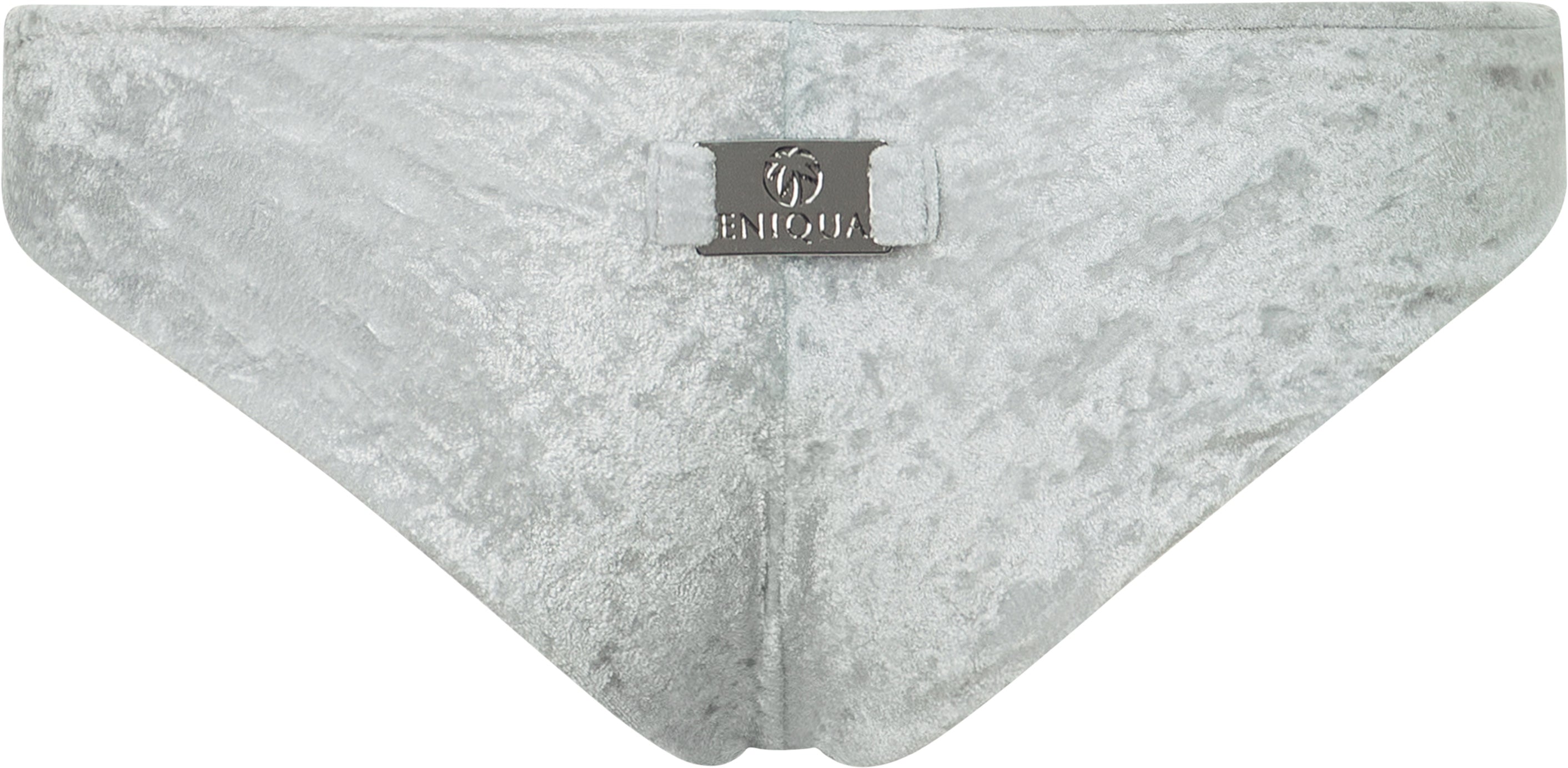 Soft Summer Silver Triangle